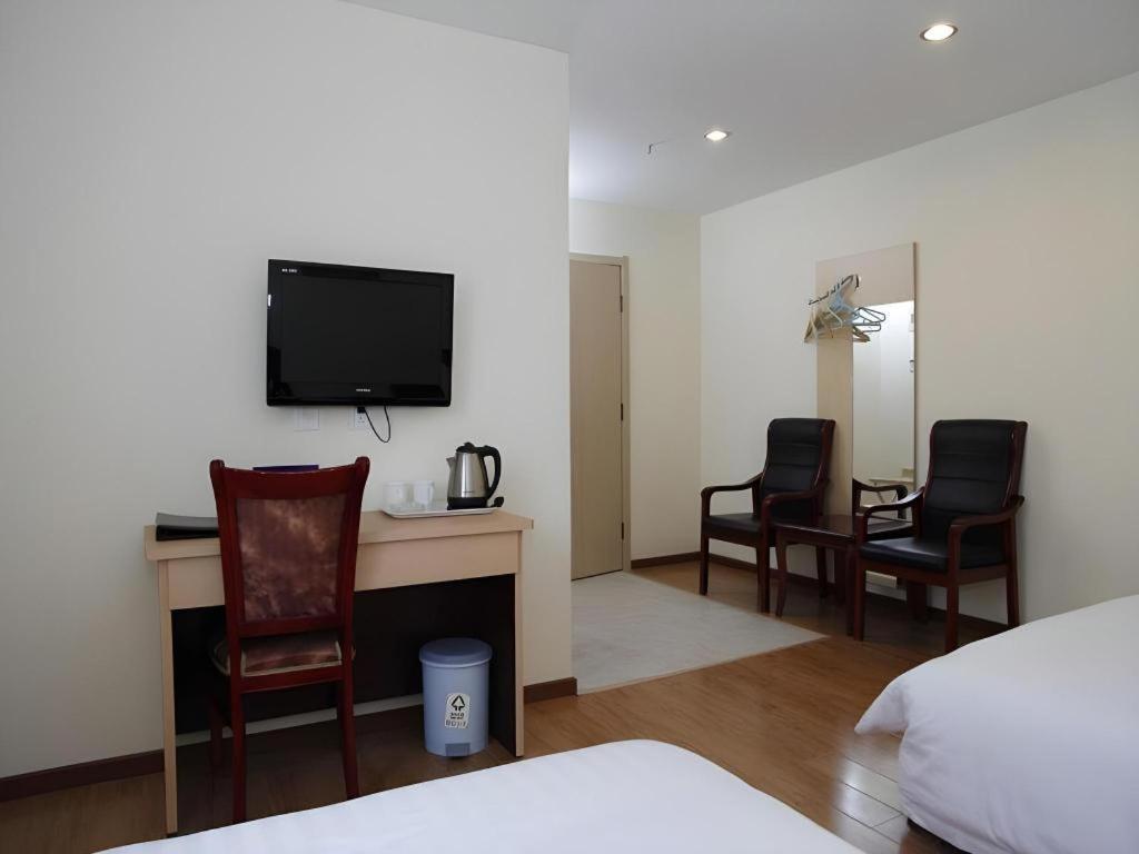 Beijing Yi Jia Hotel Buitenkant foto