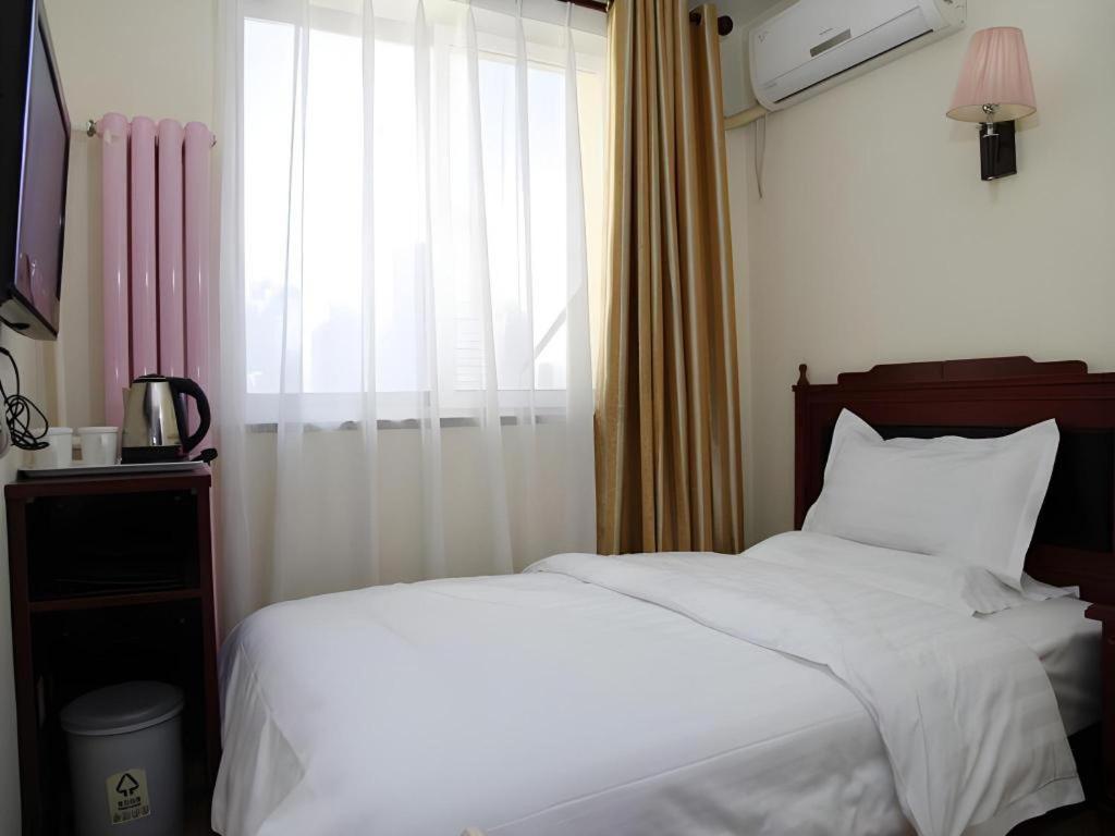 Beijing Yi Jia Hotel Buitenkant foto