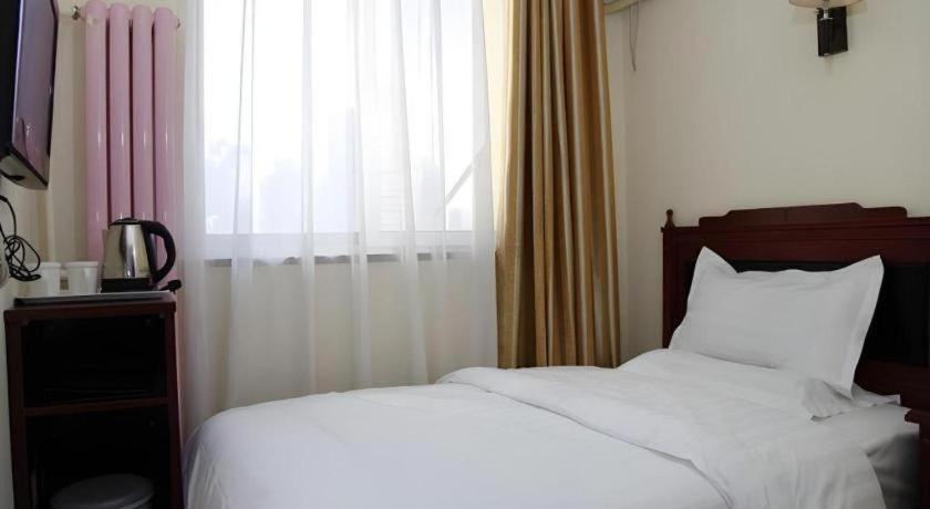 Beijing Yi Jia Hotel Buitenkant foto